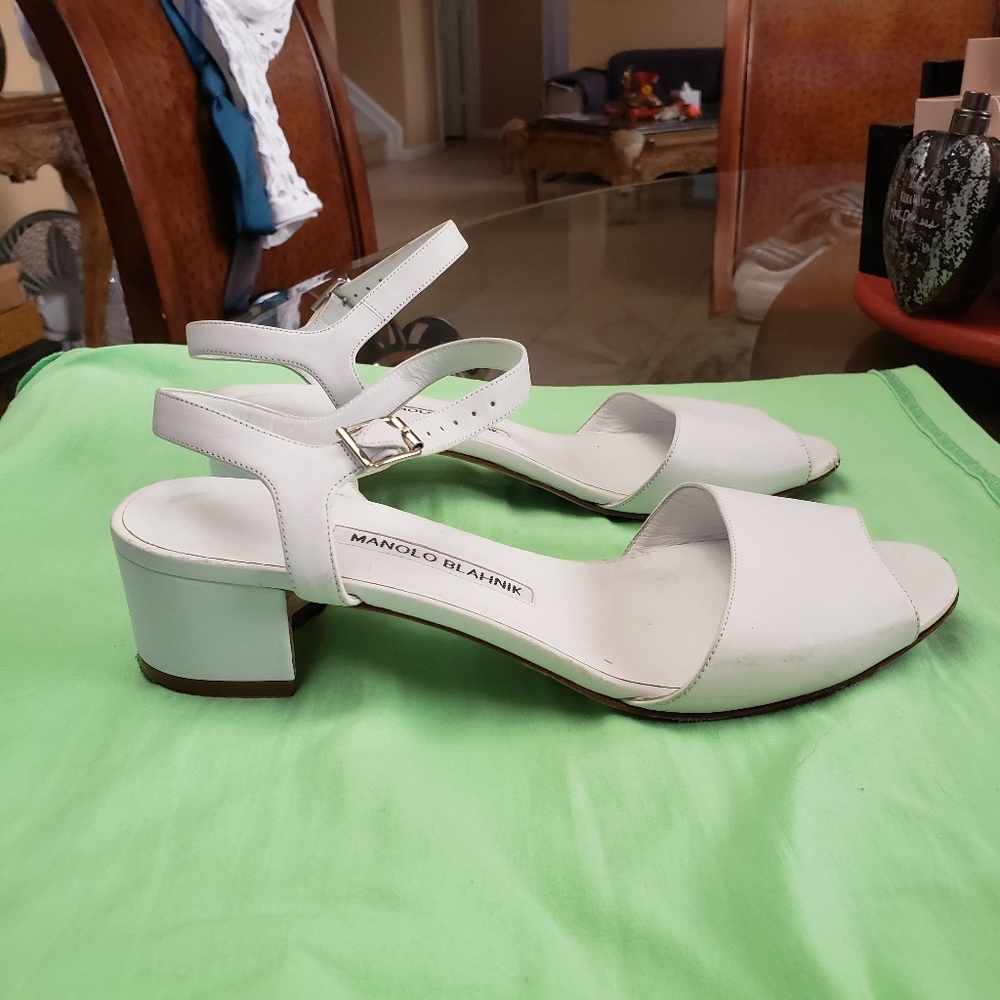 Manolo Blahnik sandals .silver an white Each 125 - Picture 16 of 16
